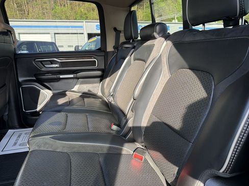 Used 2019 RAM 1500 Laramie AWD/4WD image 12
