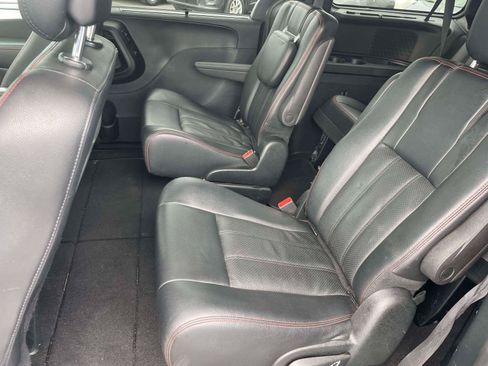 Used 2017 Dodge Grand Caravan GT FWD image 6