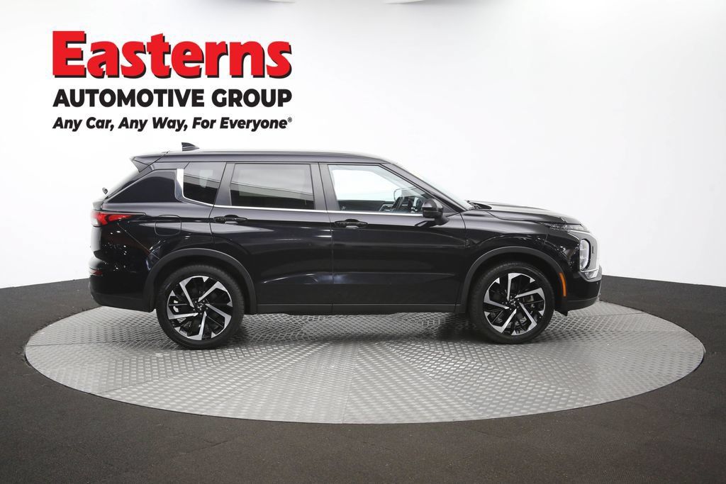 Used 2024 Mitsubishi Outlander SE AWD/4WD image 46