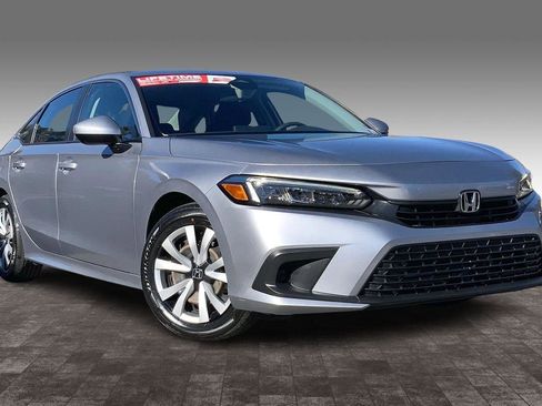 Used 2022 Honda Civic LX image 3