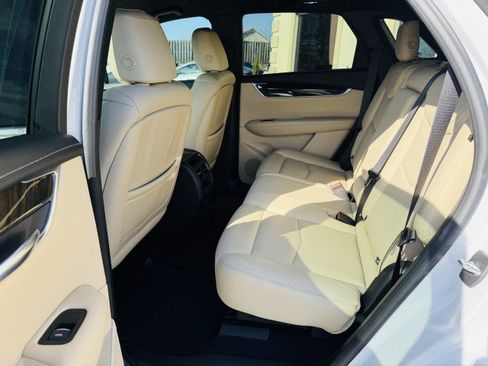 Used 2019 Cadillac XT5 FWD image 8