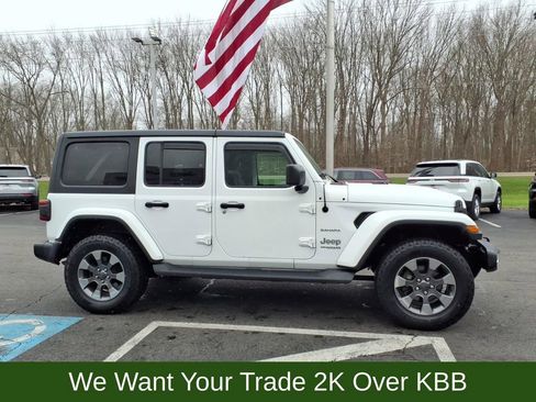 Used 2018 Jeep Wrangler Unlimited Sahara image 6