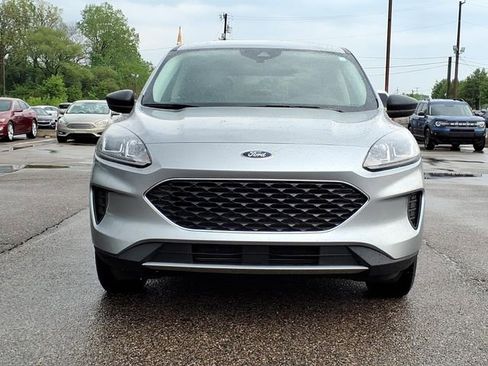 Certified 2022 Ford Escape SE w/ Convenience Package AWD/4WD image 2