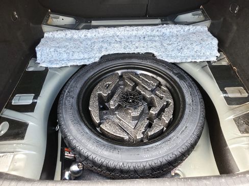 Used 2011 Buick Regal CXL FWD image 61