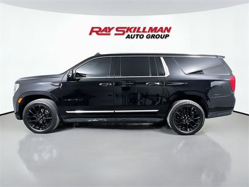 Used 2024 GMC Yukon XL Denali w/ Advanced Technology Package image 4