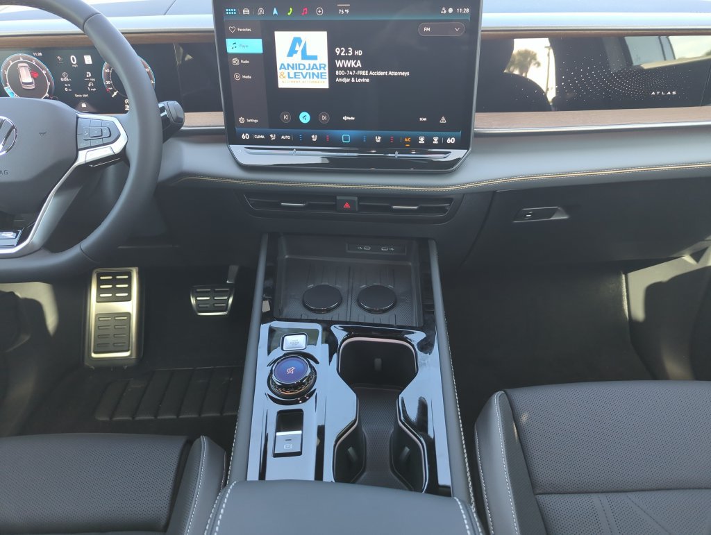 New 2027 Volkswagen Atlas SEL R-Line AWD/4WD image 27
