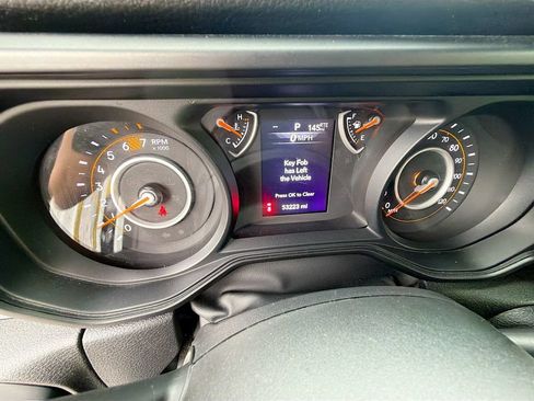 Used 2024 Jeep Wrangler Unlimited Sport AWD/4WD image 38