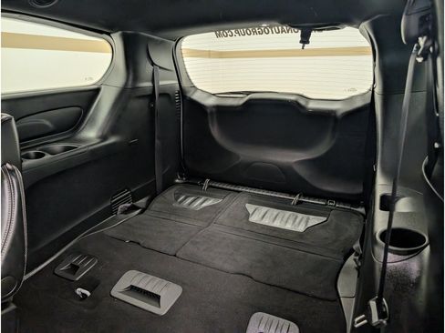 Used 2025 Chrysler Pacifica Select FWD image 18