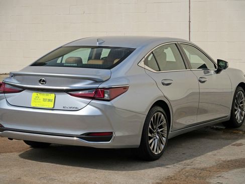 Used 2025 Lexus ES 300h w/ Accessory Package (Z1) FWD image 53