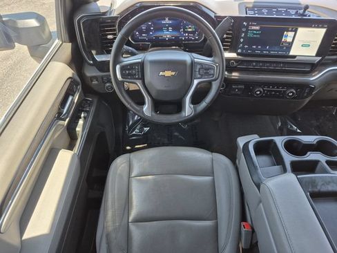 Used 2024 Chevrolet Silverado 2500 LTZ AWD/4WD image 25