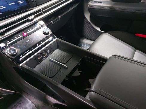 Used 2025 Hyundai Santa Fe SEL image 27