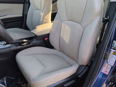 Used 2017 Subaru Impreza 2.0i Premium image 17