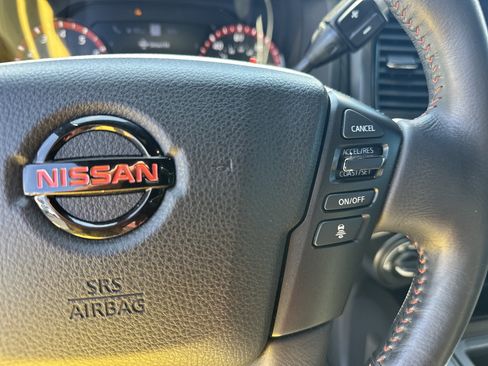 Used 2021 Nissan Titan PRO-4X w/ Pro-4x Convenience Package AWD/4WD image 27