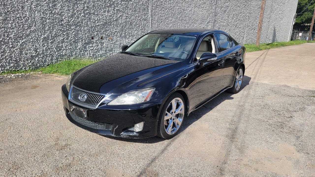 Used 2010 Lexus IS 250 w/ Preferred Accessory Package RWD image 4