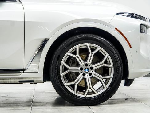 Used 2026 BMW X7 xDrive40i AWD/4WD image 7