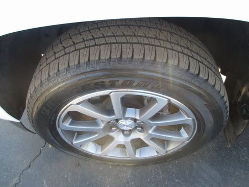 Certified 2021 GMC Canyon Denali image 14