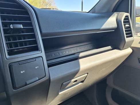 Used 2022 Ford F250 XL w/ Power Equipment Group AWD/4WD image 22