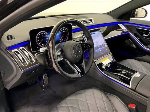 New 2025 Mercedes-Benz S 580 4MATIC Sedan image 8