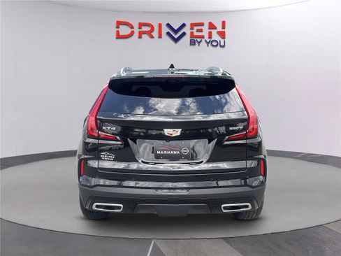 Used 2025 Cadillac XT4 Premium Luxury w/ Technology Package FWD image 5