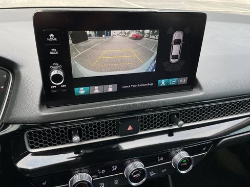 Used 2024 Honda Civic Touring image 17