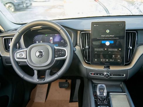 New 2026 Volvo XC60 B5 Ultra w/ Climate Package image 26