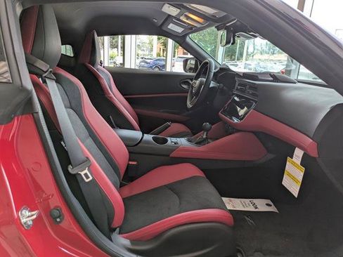 New 2025 Nissan Z Performance w/ Floor Mat Package image 11