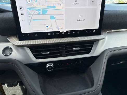 New 2026 Ford Explorer Active image 9