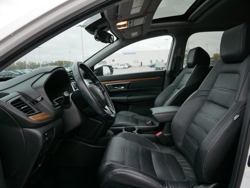 Used 2018 Honda CR-V Touring image 31