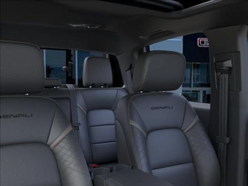 New 2026 GMC Canyon Denali AWD/4WD image 24
