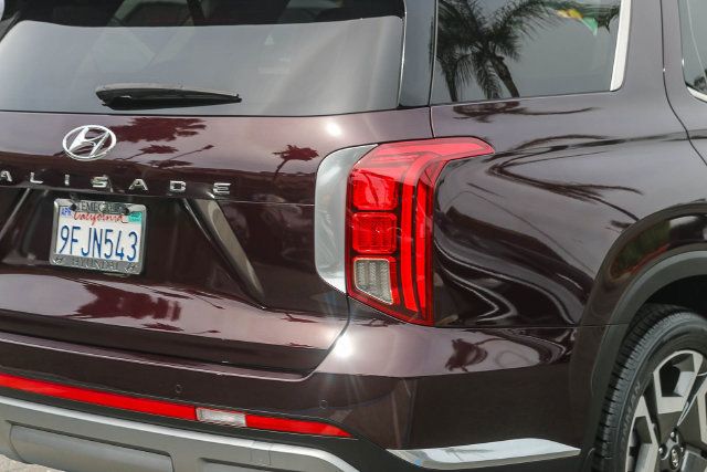 Certified 2023 Hyundai Palisade Limited FWD image 11