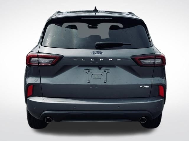 Used 2024 Ford Escape ST-Line w/ Tech Pack #1 AWD/4WD image 7