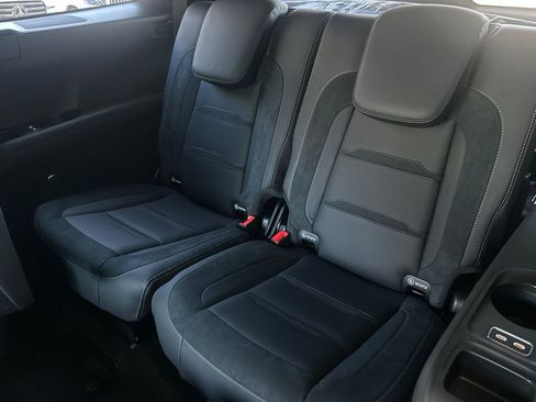 New 2026 Mercedes-Benz GLS 63 AMG 4MATIC image 37