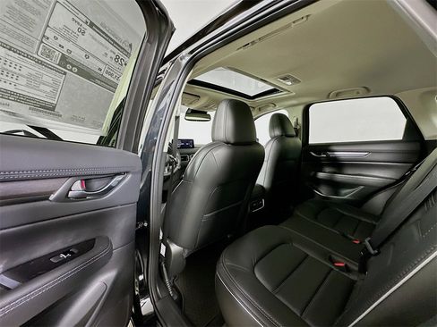 New 2025 MAZDA CX-5 AWD 2.5 S w/ Premium Plus Pkg image 17