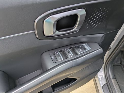 Used 2026 Kia Sorento S w/ S Panoramic Sunroof Package FWD image 10