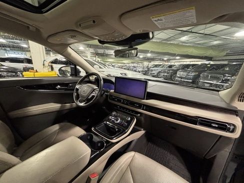 New 2022 Lincoln Nautilus Reserve image 13