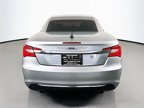 Used 2013 Chrysler 200 Limited image 6