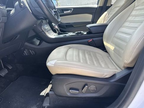 Certified 2018 Ford Edge SEL w/ Equipment Group 201A FWD image 13