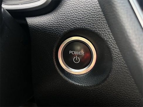 Used 2023 Toyota Corolla Cross AWD Hybrid image 23