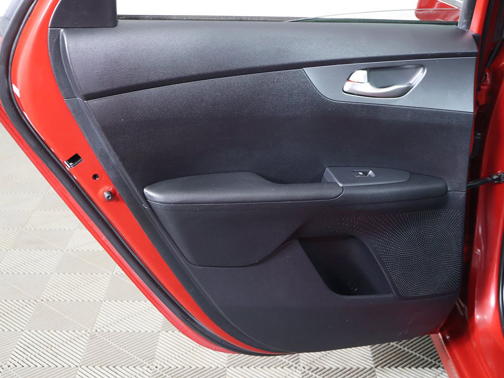 Used 2019 Kia Forte LXS FWD image 21