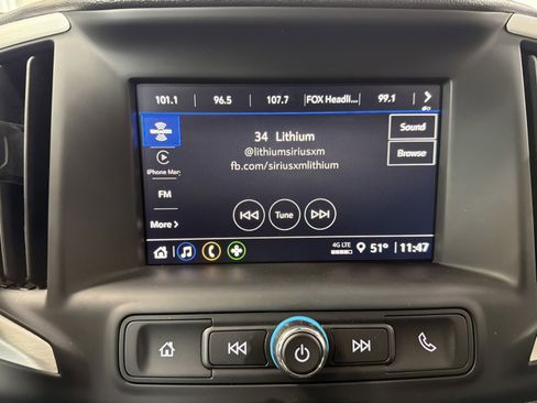 Used 2024 GMC Terrain SLE image 21