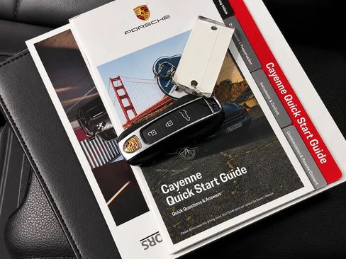 Used 2024 Porsche Cayenne S AWD/4WD image 48