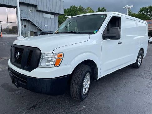 Used 2019 Nissan NV 2500 SV image 5