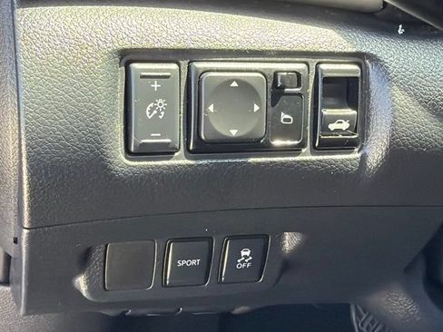 Used 2019 Nissan Sentra SR Turbo FWD image 28