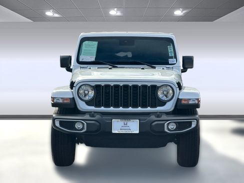 Used 2024 Jeep Gladiator Sport image 5