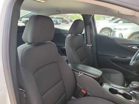 Used 2024 Chevrolet Malibu LT FWD image 18