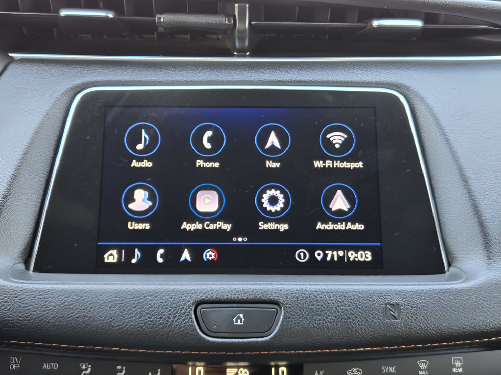 Used 2020 Cadillac XT4 Sport w/ Driver Awareness Package FWD image 15