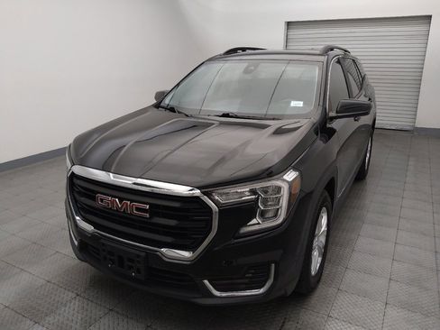 Used 2022 GMC Terrain SLE w/ Driver Convenience Package image 15