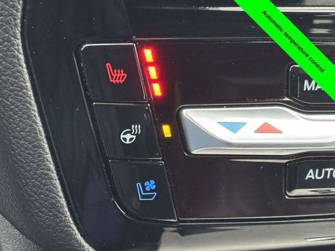 Used 2022 Ford Explorer Limited w/ Equipment Group 301A image 22