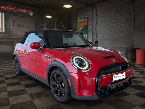 Used 2024 MINI Cooper S FWD image 3