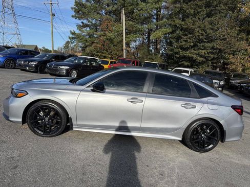 Used 2025 Honda Civic Sport image 10